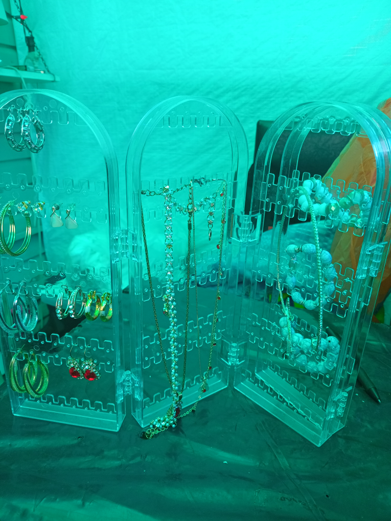Acrylic Jewellery Organizer included all jewellery. - photo 2