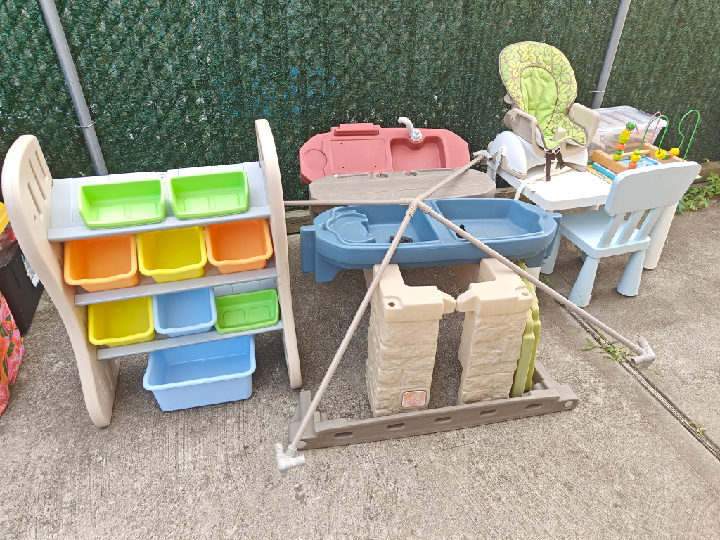 Kids Toy Storage Organizer & Step2 Patio House Water Table