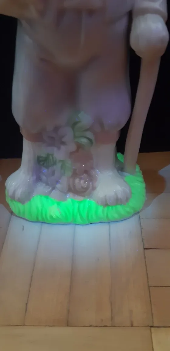 Vintage Uranium glazed Mr. Easter Bunny statue image indicator(5)