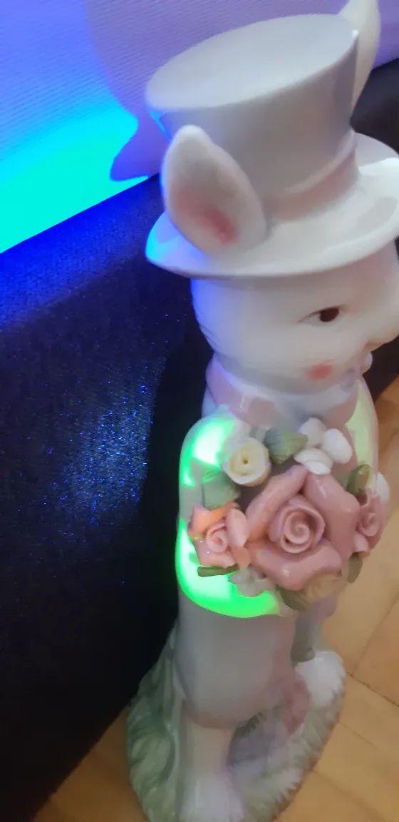 Vintage Uranium glazed Mr. Easter Bunny statue image indicator(6)