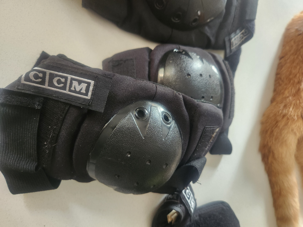 CCM inline / roller blading Knee elbow and wrist pads