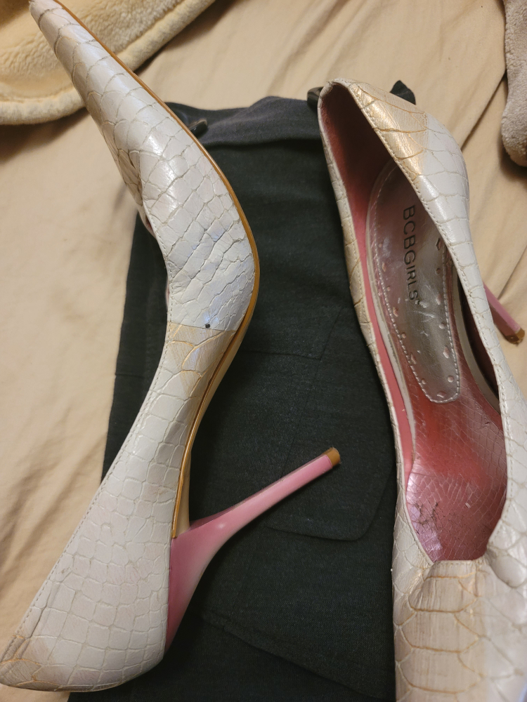 BCBGirls Heels - Size 8 - photo 5