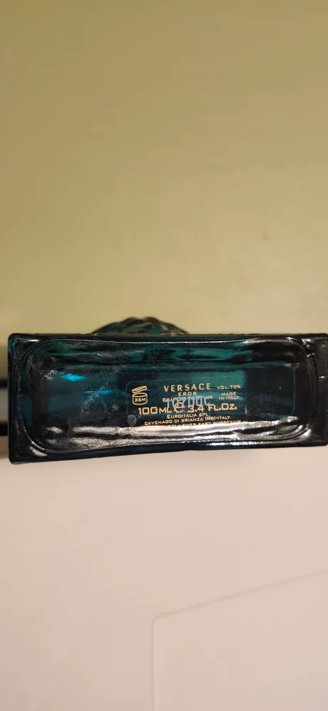 USED. Versace Eros Eau de Parfum 100ml.. PRICE FIRM image indicator(4)