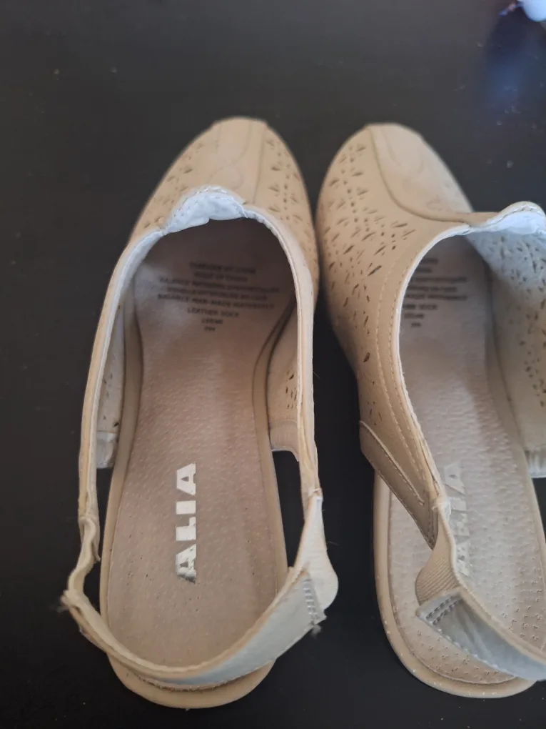 ALIA Beige Slingback Shoes - Size 7M image indicator(5)