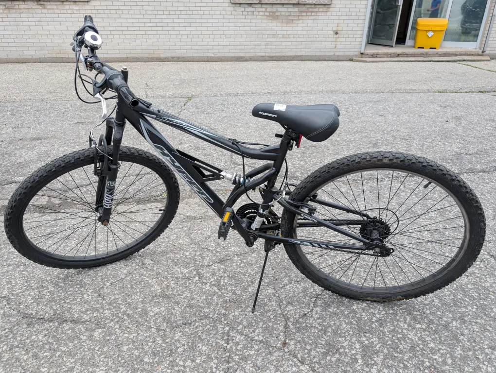 Hyper Shocker Mountain Bike - Black thumbnail