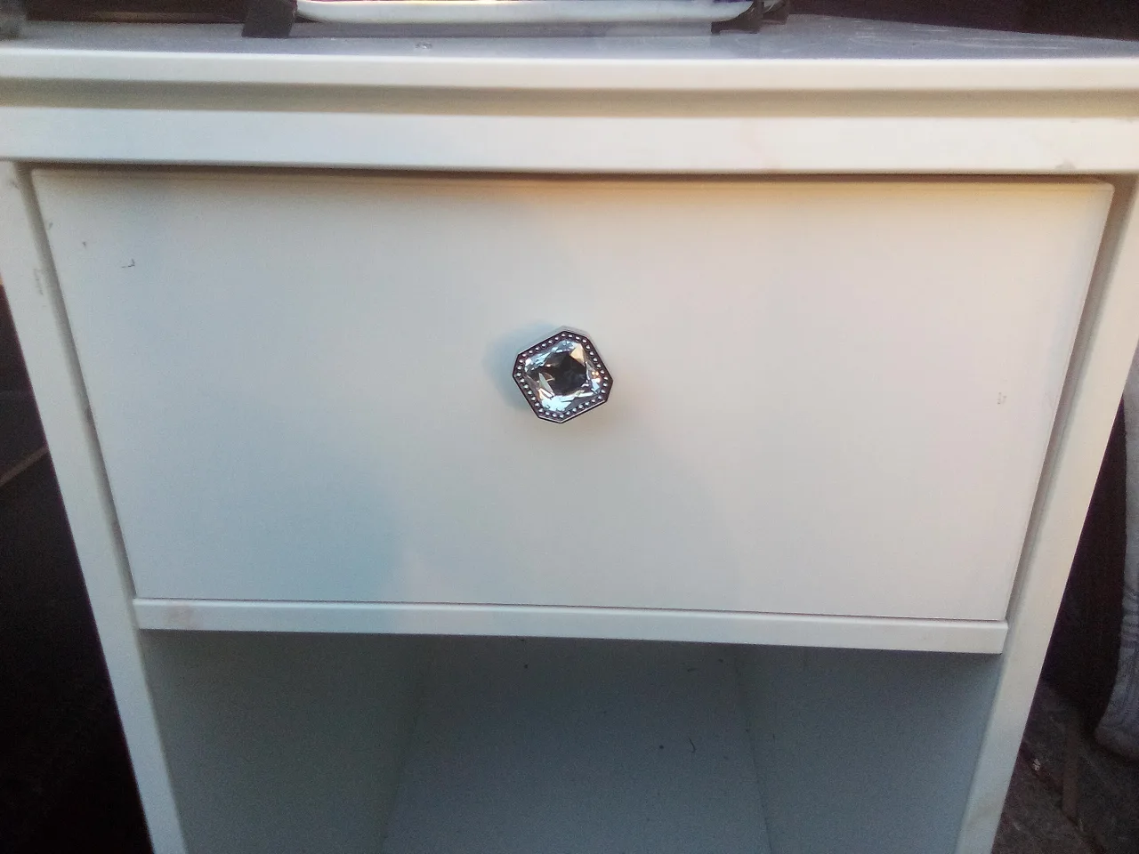 White Desk with Drawer image indicator(2)