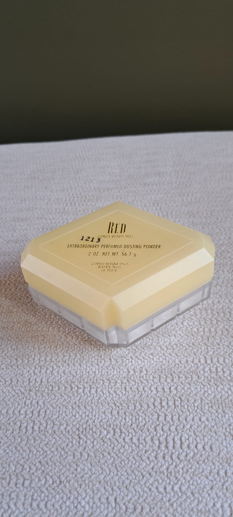 Red Dusting Powder