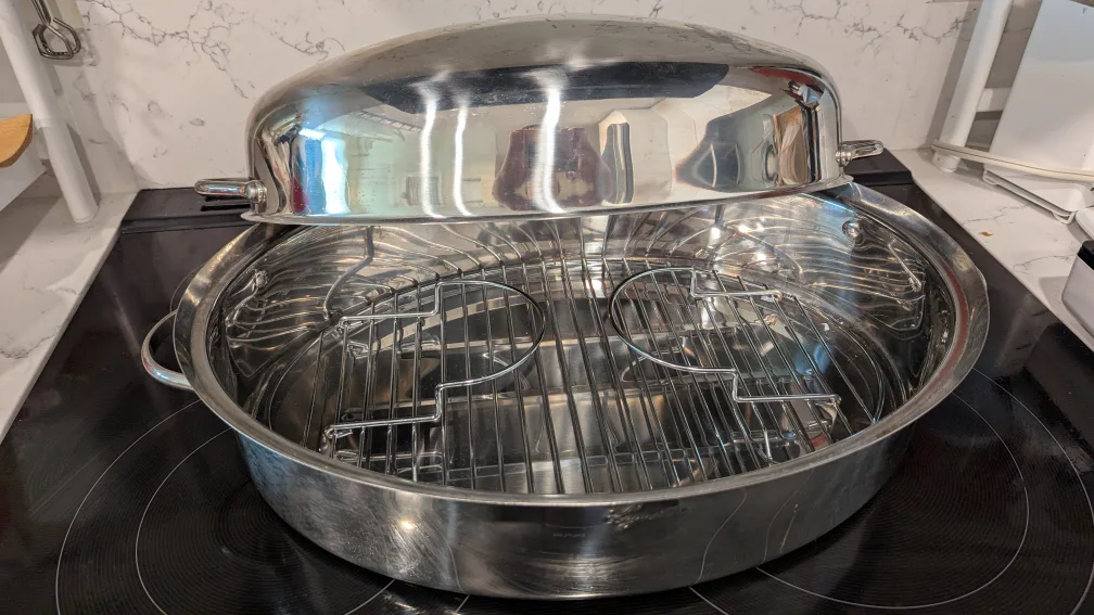 Lagostina Roaster with Lid & Rack image indicator(2)