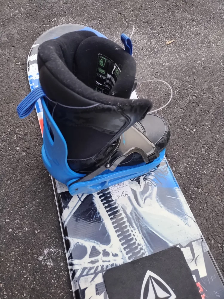 K2 Mini Turbo Snowboard Boots - Size 2 Mens image indicator(3)