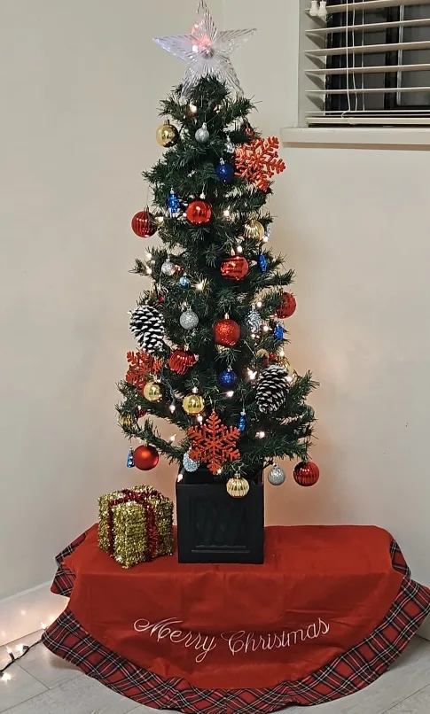 Christmas Tree thumbnail
