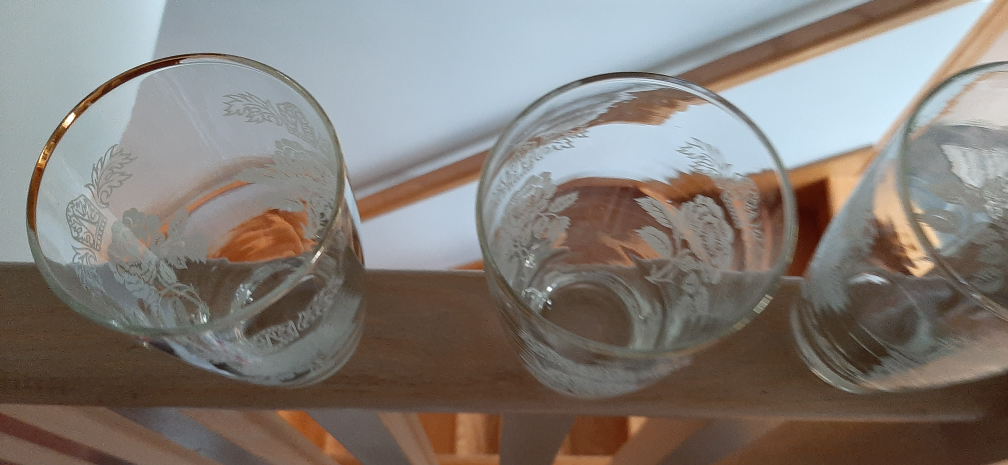Vintage Queen Ester- Homer Laughlin Tumblers - photo 4
