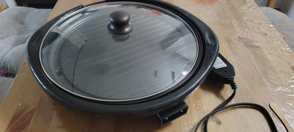 Electric grill