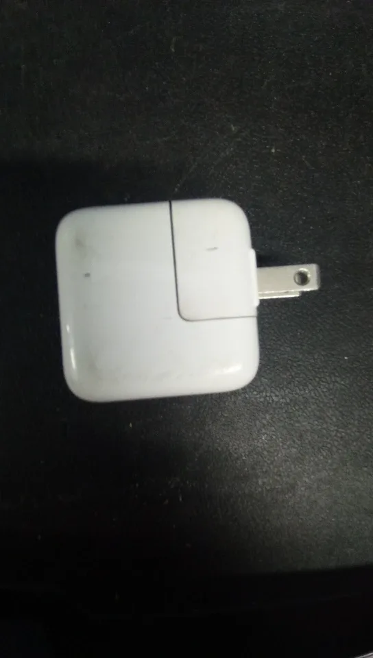 Apple 12W USB Power Adapter thumbnail