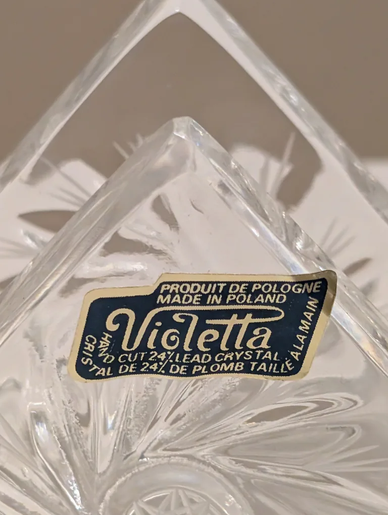 Violetta Lead Crystal Napkin Holder image indicator(2)