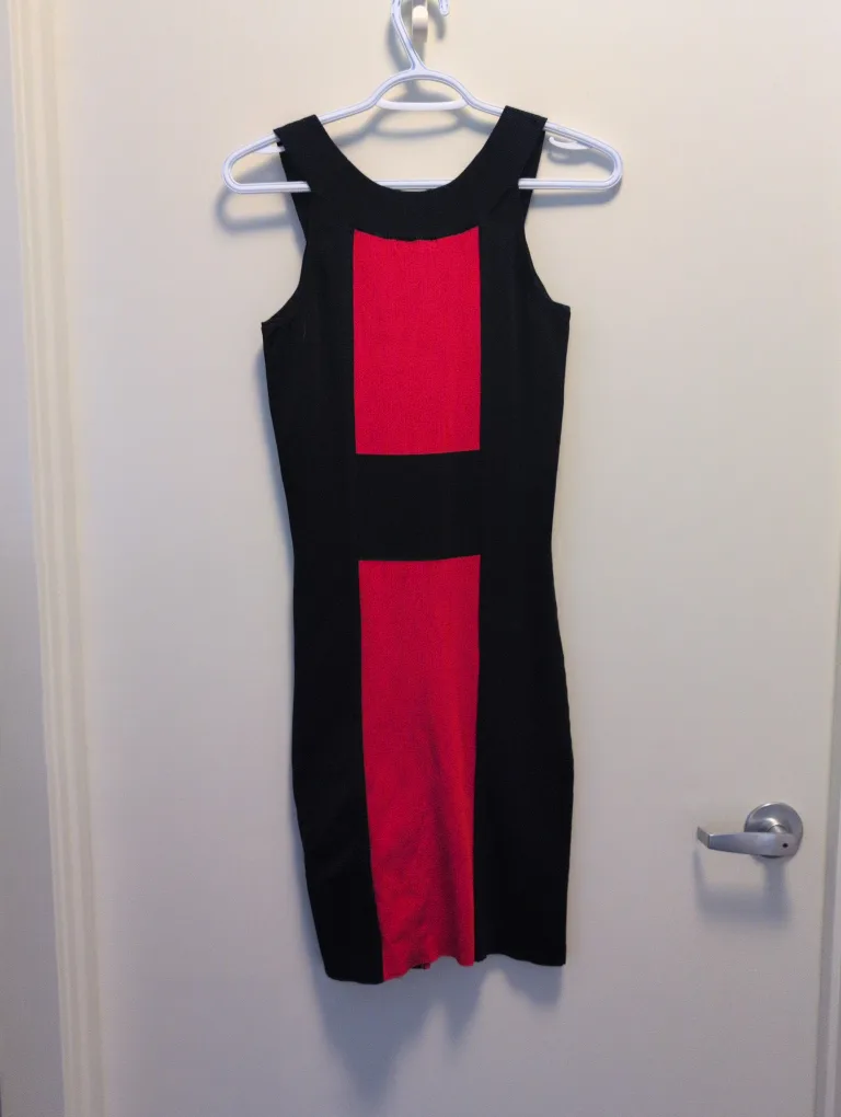 Le Chateau Black & Red Dress - Size L image indicator(3)