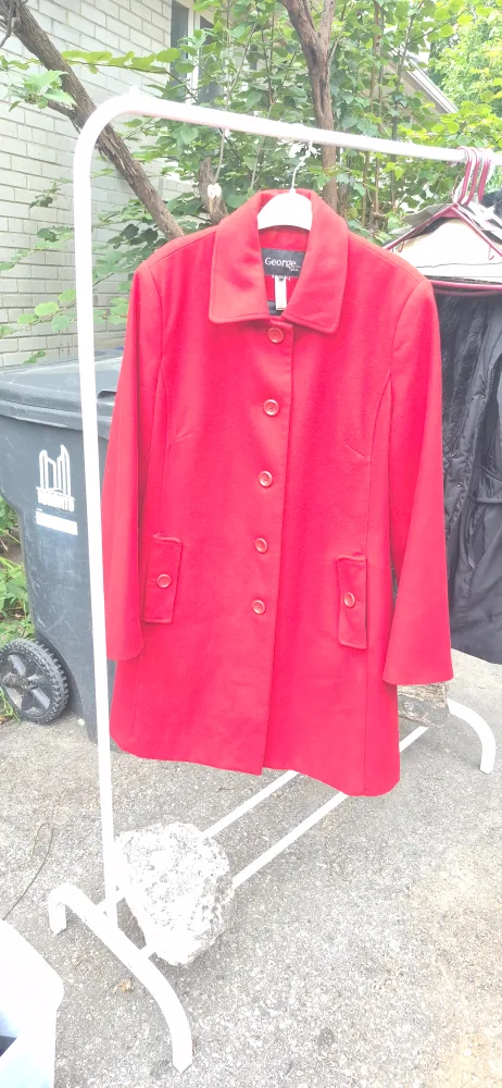 George Plus Red Coat - 1X thumbnail