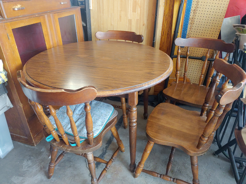 Round Wooden Dining Table with 4 Chairs - photo 3