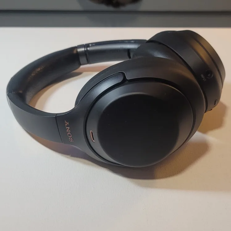Sony WH-1000XM3 Wireless Headphones - Black thumbnail