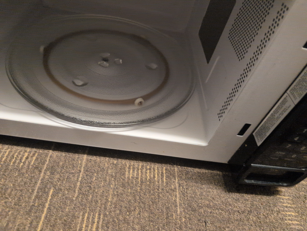 Hamilton Beach Microwave Oven - photo 2