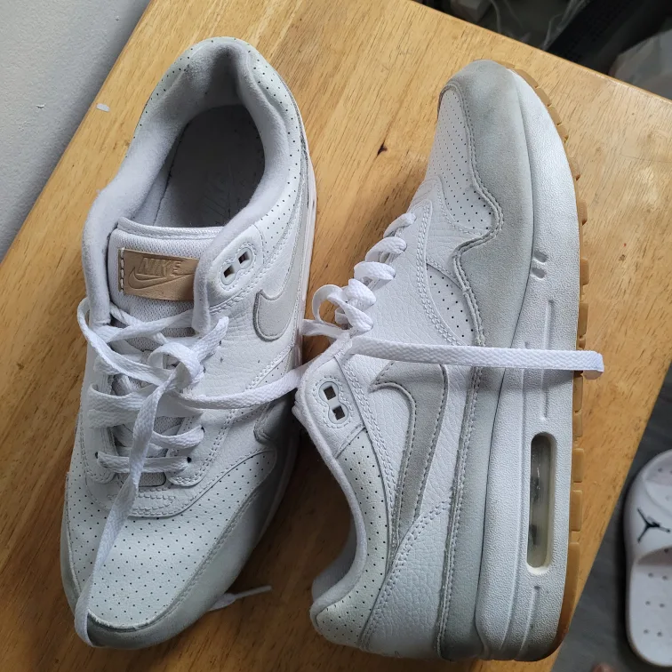 Nike Air Max 1 White/Grey Sneakers image indicator(2)