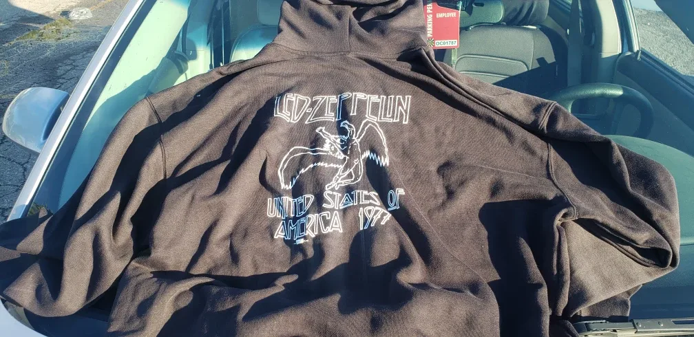 Black Sabbath & Led Zeppelin Hoodies size 4 xl image indicator(2)