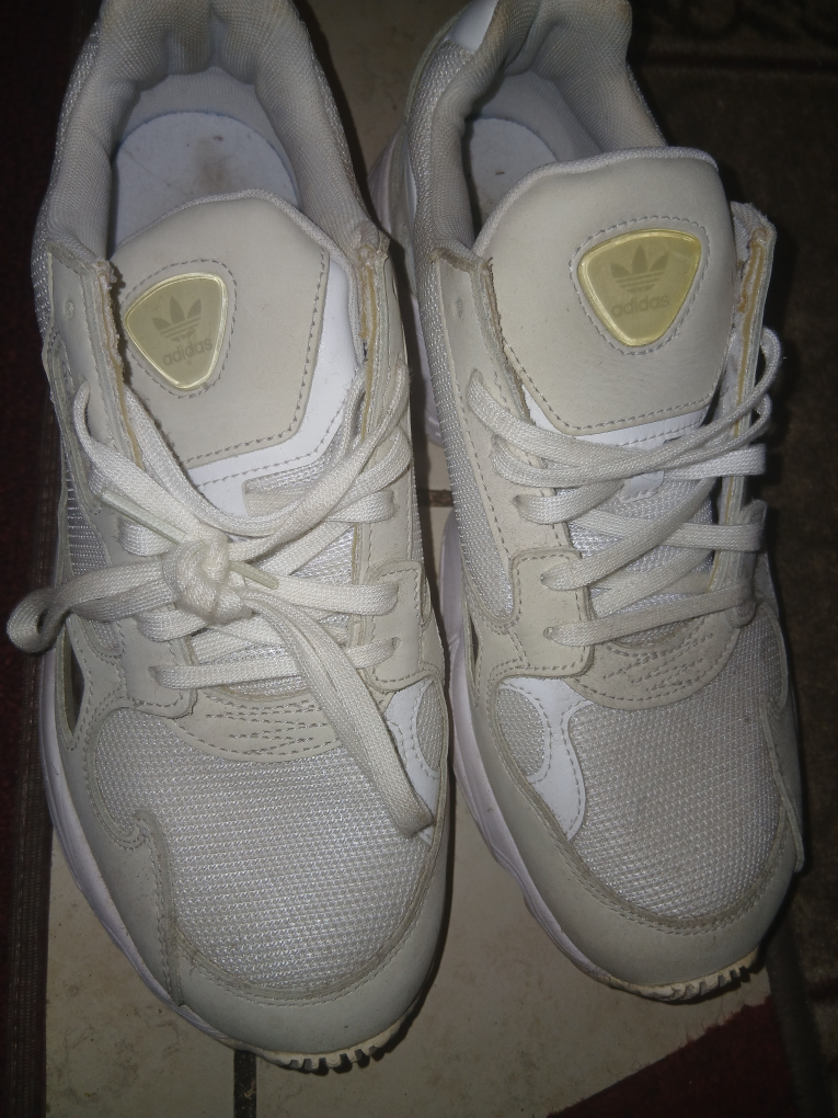 Adidas Falcon Sneakers - Size US 8 - Off White - photo 2
