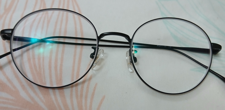 Round Black Frame Glasses