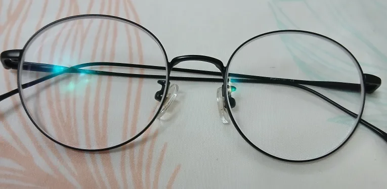Round Black Frame Glasses thumbnail