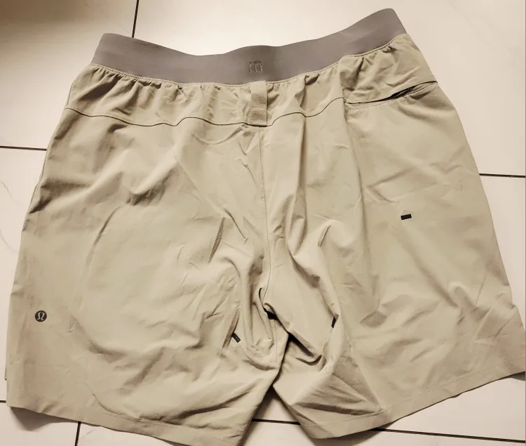 Lululemon M4 Grey Shorts L image indicator(2)