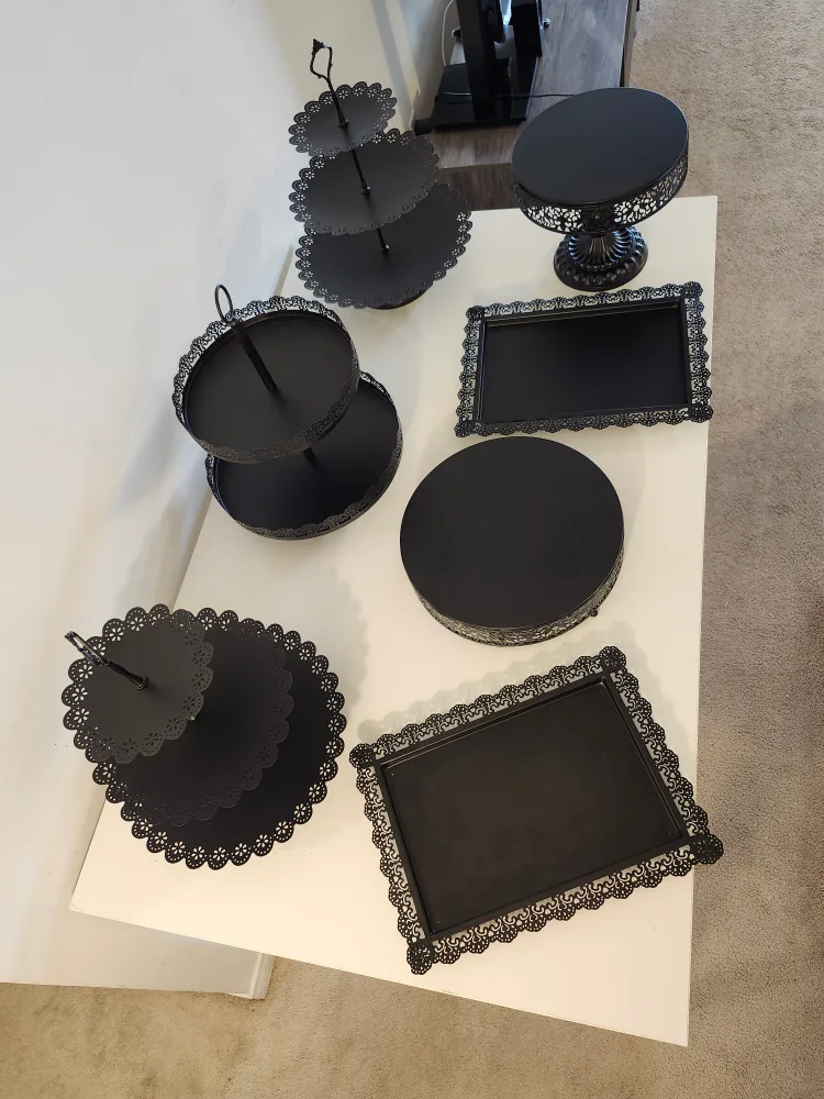 New Black Metal Cake Stands and Trays image indicator(6)