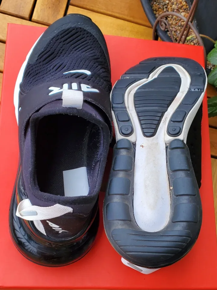 Nike Air 270 Slip-On Black Sneakers image indicator(5)