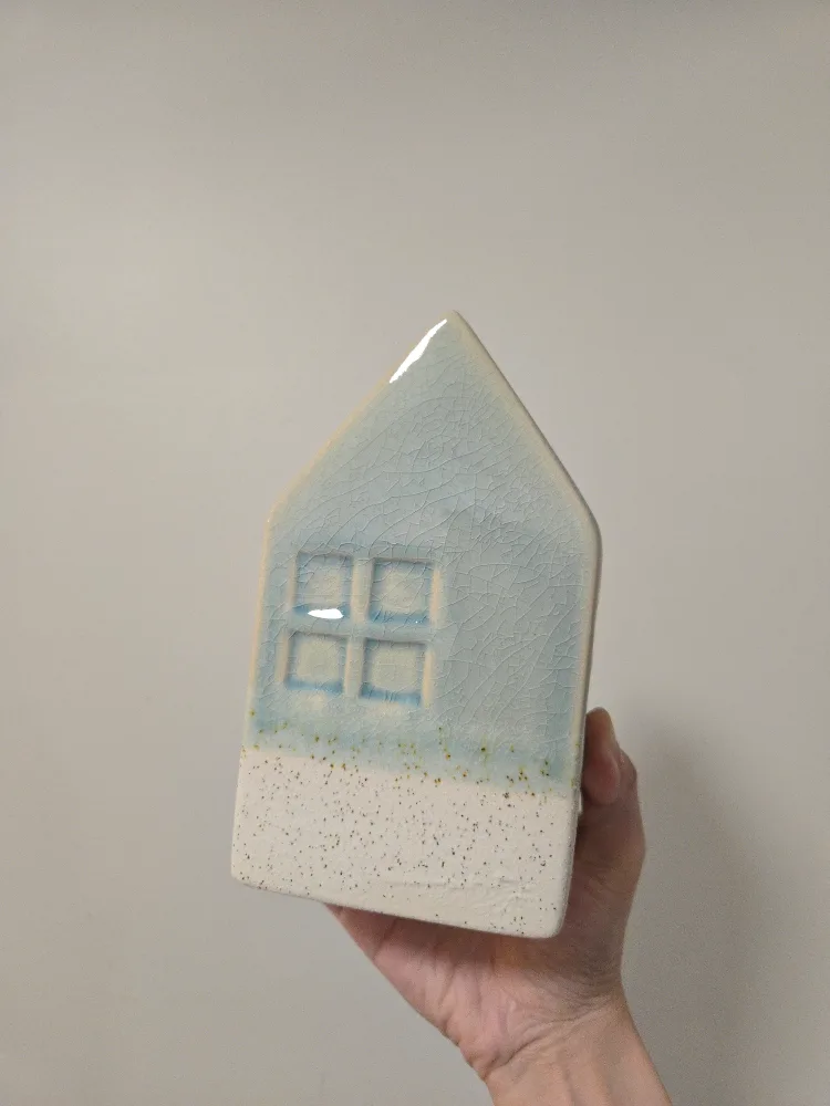 Ceramic House Shaped Vase M thumbnail