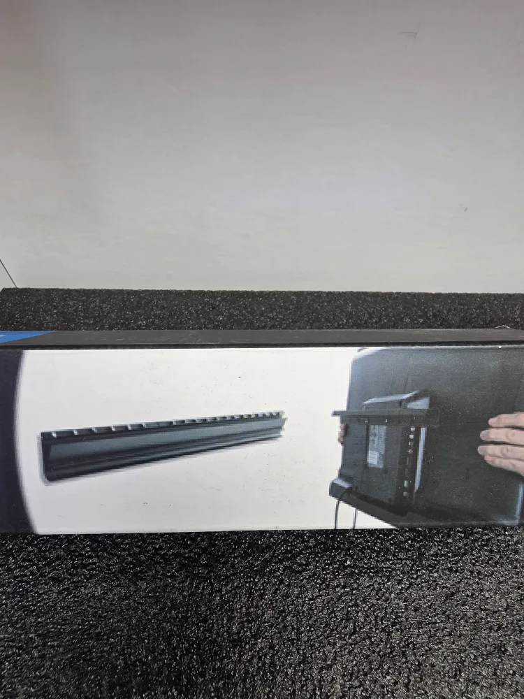 No Stud TV Hanger 26"-55" image indicator(3)