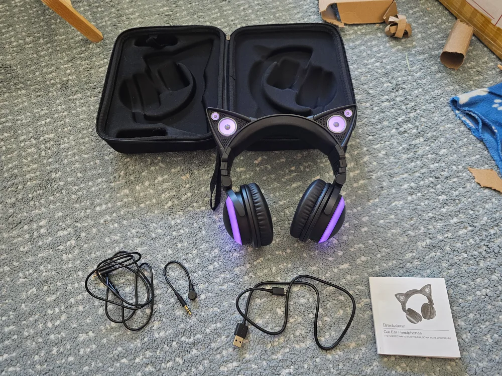 Yuumei Purple Light-Up Axentwear Cat Ear Headphones and Speaker thumbnail