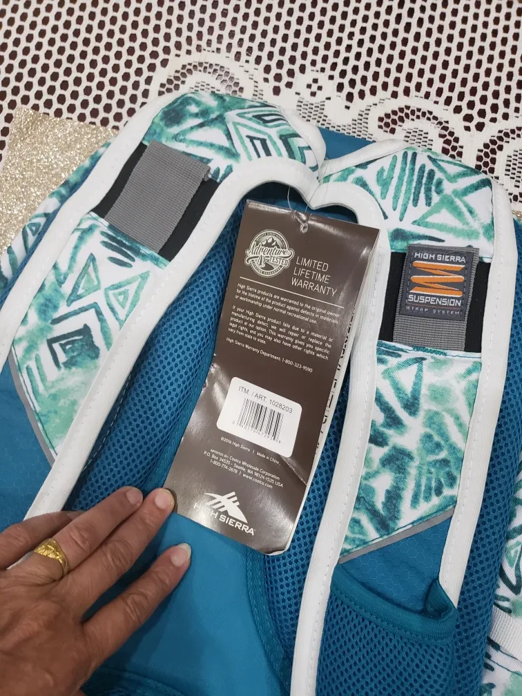 New High Sierra Ripprap Lifestyle Backpack and free gift image indicator(5)