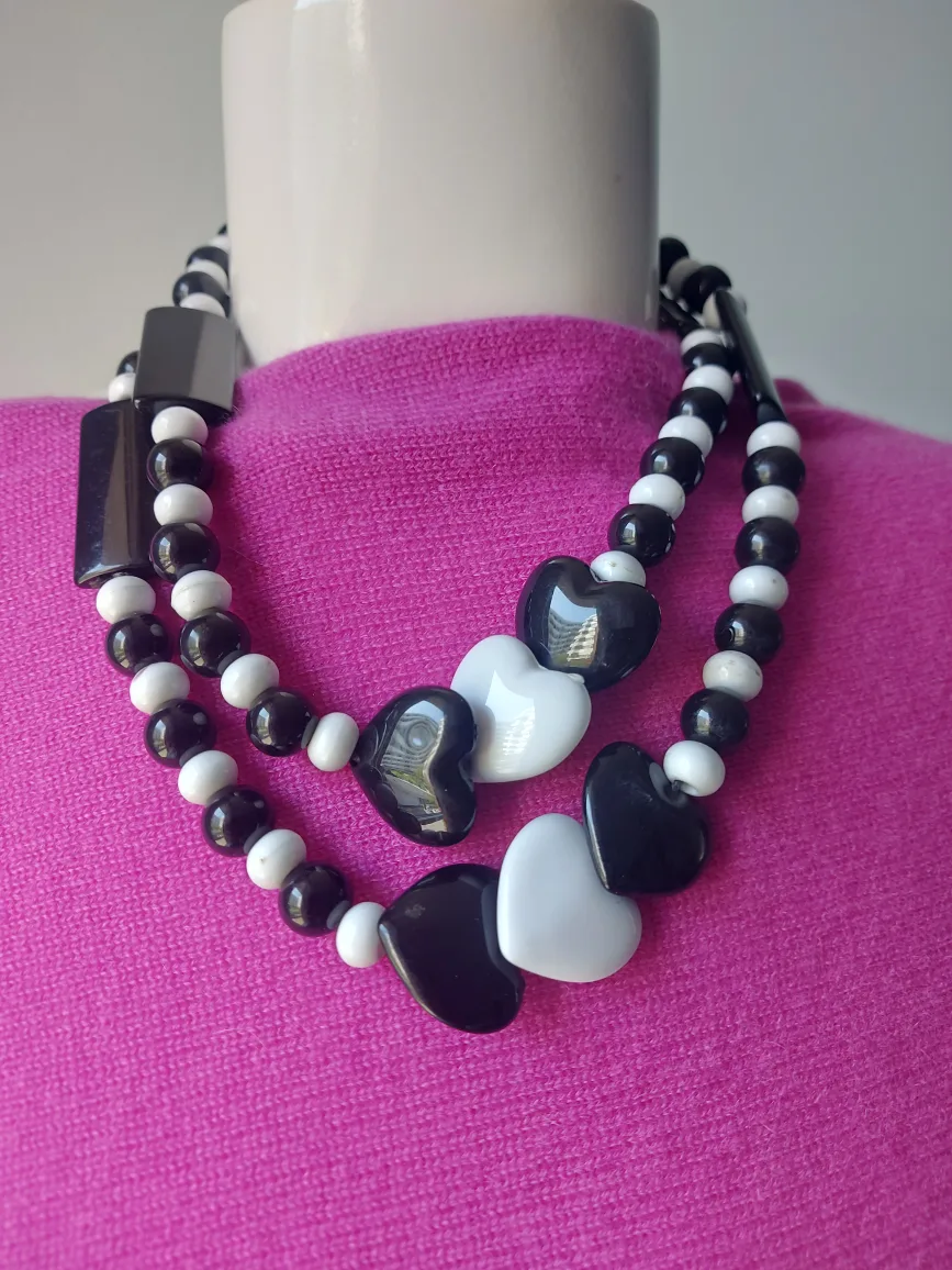 Black & White Beaded Heart Necklace thumbnail