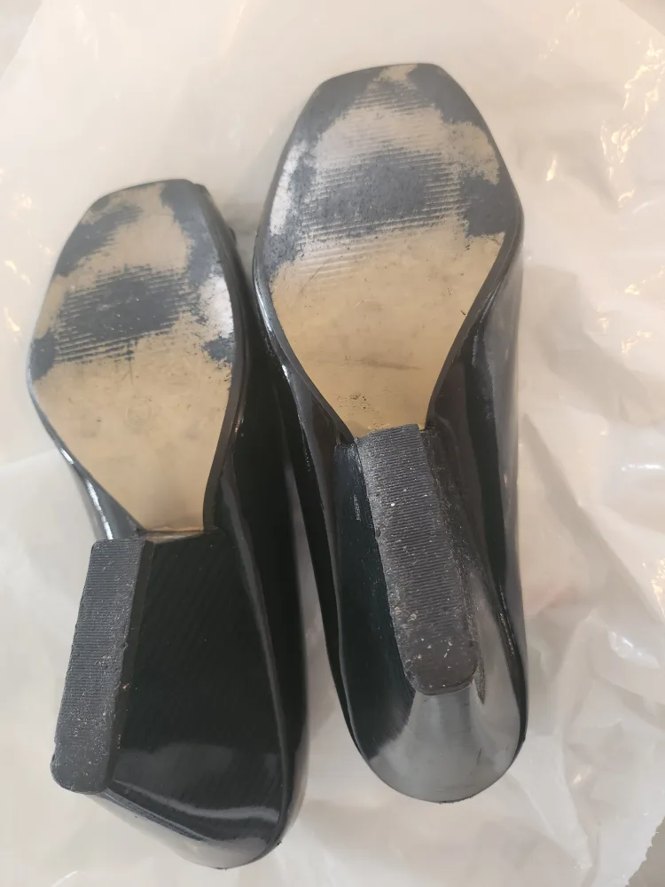 AMER Black Heels Size 6 image indicator(3)