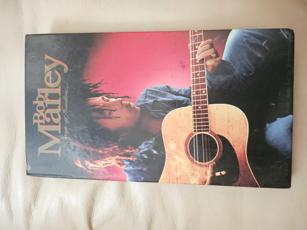 Bob Marley Songs of Freedom Tuff Gong CD Box Set thumbnail