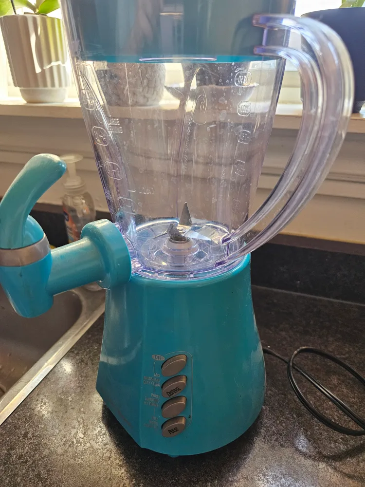 Hamilton Beach Turquoise Blender image indicator(2)