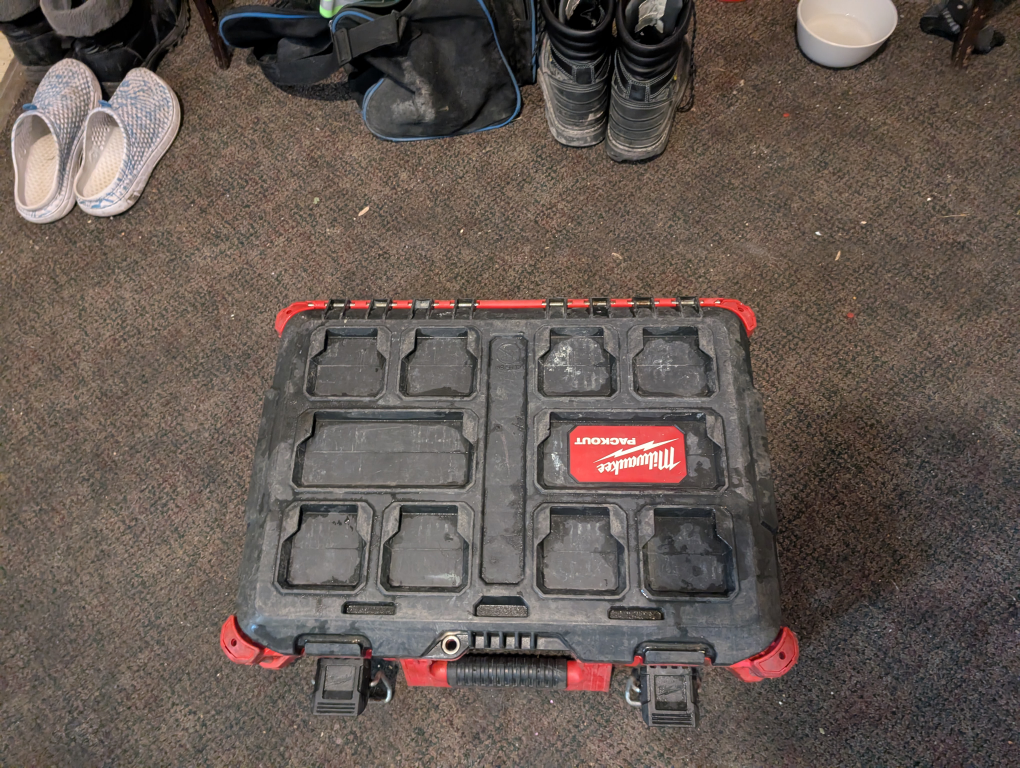 Milwaukee PACKOUT Tool Box
