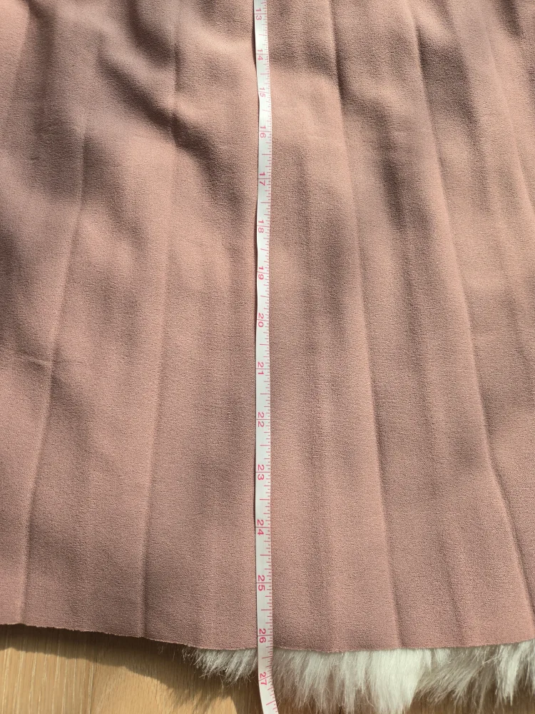 Pleated Skirt with pockets - Size Small, Pink image indicator(4)