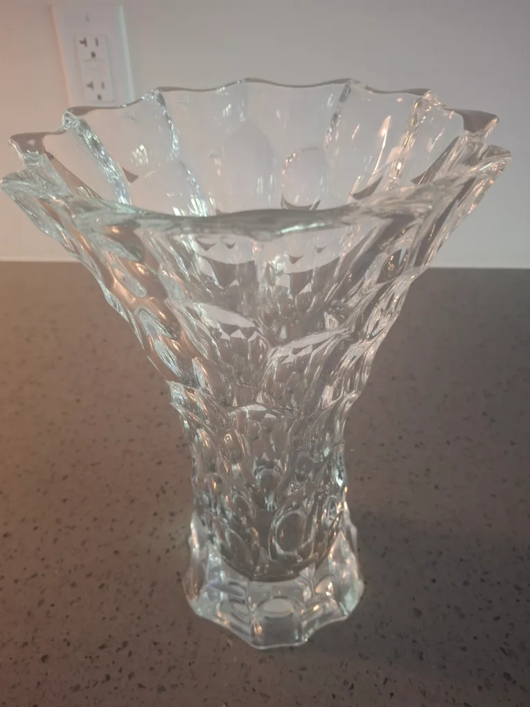 Crystal Flower Vase thumbnail