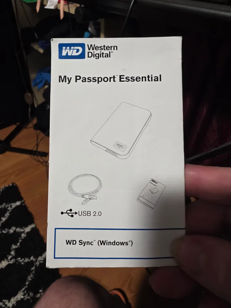 WD My Passport Essential External Hard Drive image indicator(3)