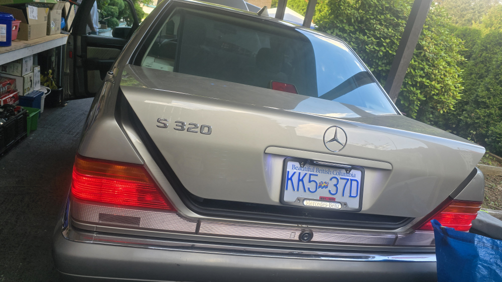 Mercedes-Benz S 320 Car