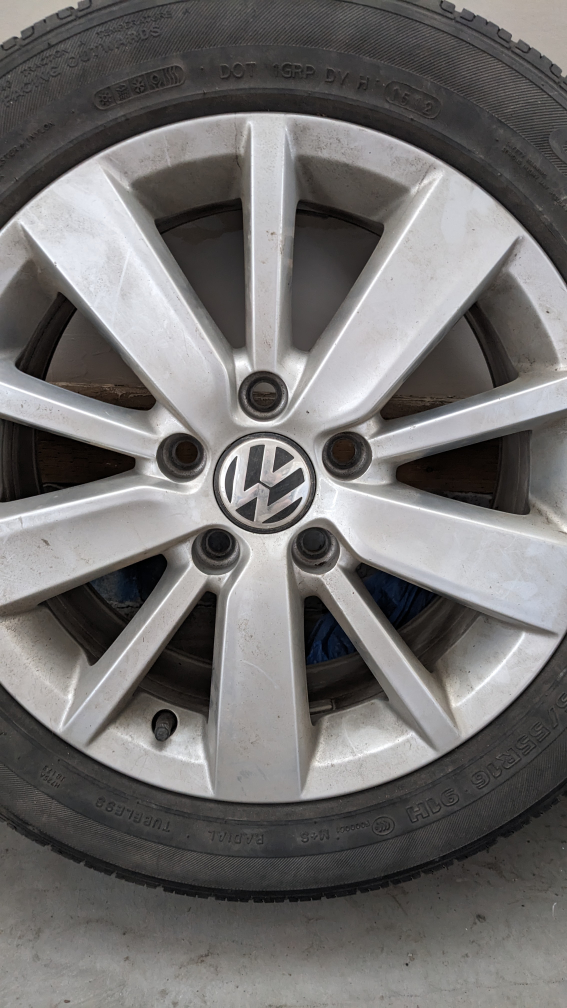 VW 205/55R16 91H Winter Tires on Rims - Set of 4 - photo 2