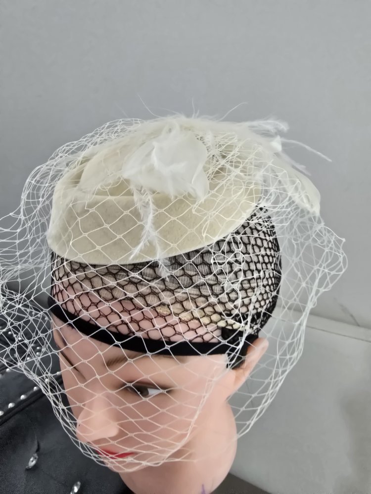 Fascinator Hat - Cream - photo 3