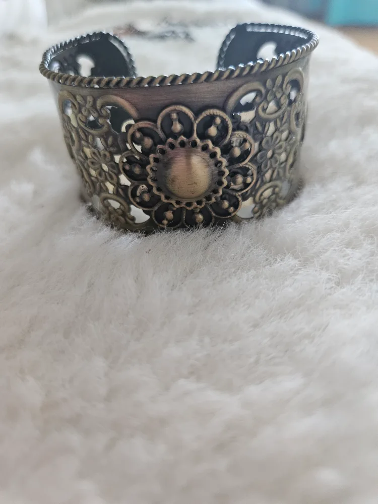 Cuff Bracelet , earrings  bundle image indicator(6)