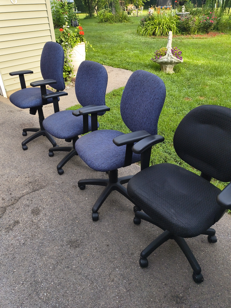Office Chair - Blue Patterned Fabric - photo 2