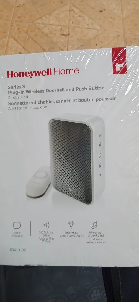 New Honeywell Home Series 3 Wireless Doorbell thumbnail