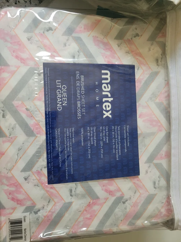 2 flat sheets - NEW